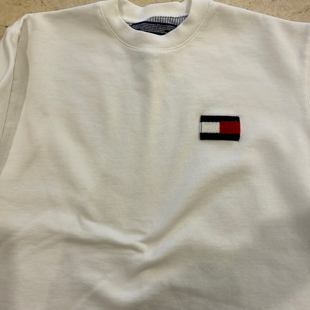 Vintage White Tommy Hilfinger sweat shirt